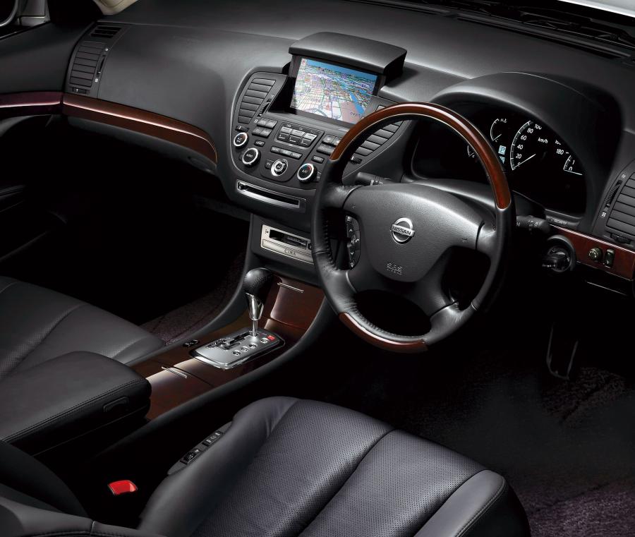  Nissan Cima 2010 года  (фото 4 из 9)